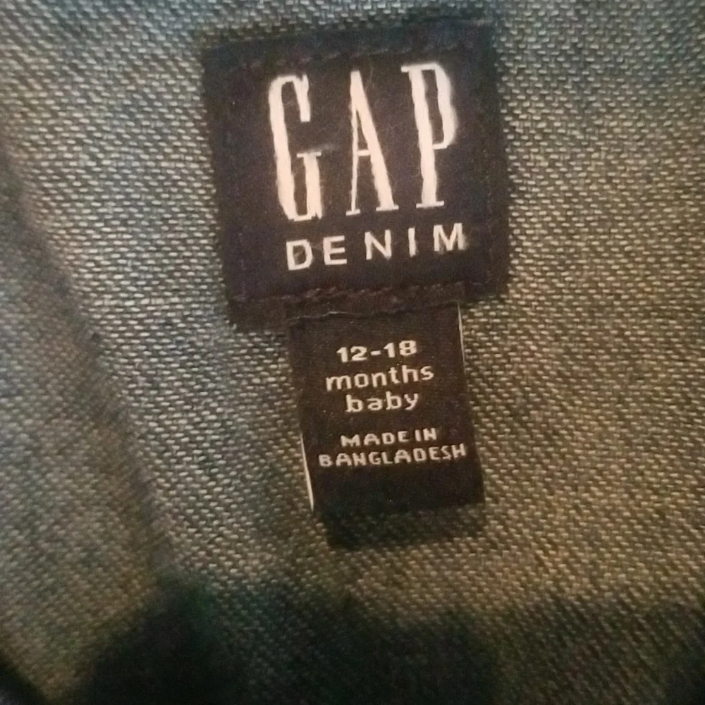 Baby GAP Denim  Overalls Coverall Jumpsuit  Romper one piece size 12-18 months